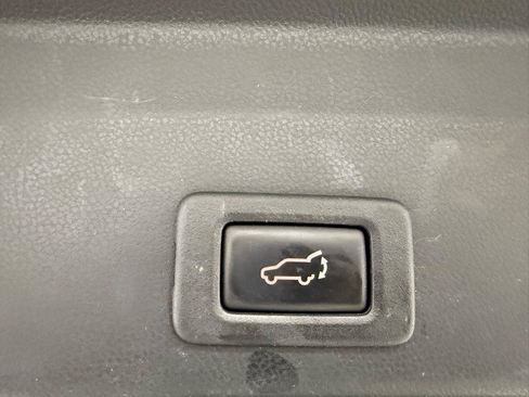Used 2019 Subaru Ascent Premium AWD/4WD image 32