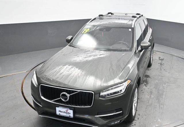 Used 2018 Volvo XC90 T6 Momentum w/ Convenience Package AWD/4WD image 19