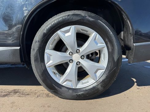 Used 2015 Subaru Forester 2.5i Premium w/ All-Weather Package AWD/4WD image 13