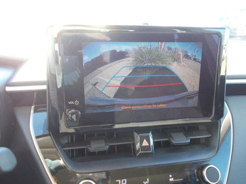 Used 2025 Toyota Corolla LE image 22