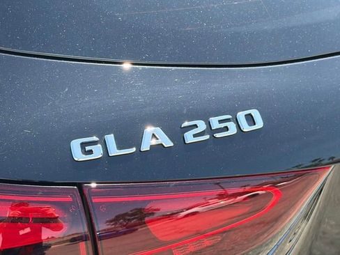 Certified 2025 Mercedes-Benz GLA 250 4MATIC image 34