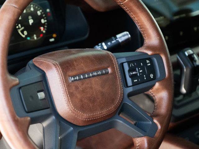 Used 2022 Land Rover Defender 90 X-Dynamic HSE AWD/4WD image 22