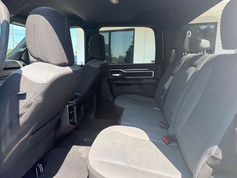 Used 2024 RAM 2500 Big Horn w/ Off Road Package AWD/4WD image 4