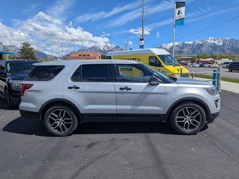 Used 2019 Ford Explorer Sport AWD/4WD image 2