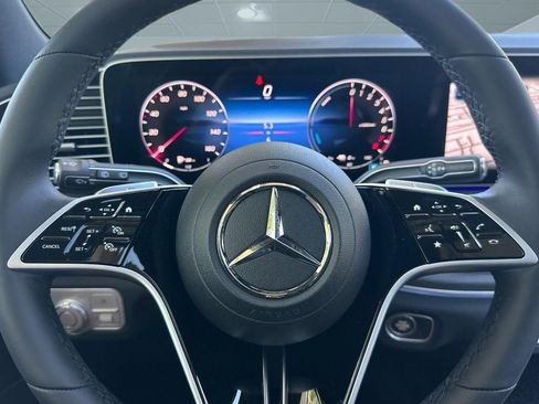 New 2026 Mercedes-Benz GLE 450e 4MATIC image 17