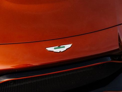 Used 2020 Aston Martin V8 Vantage Coupe image 4