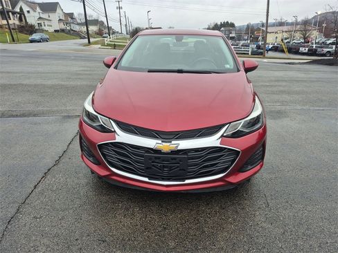 Used 2019 Chevrolet Cruze LT image 10