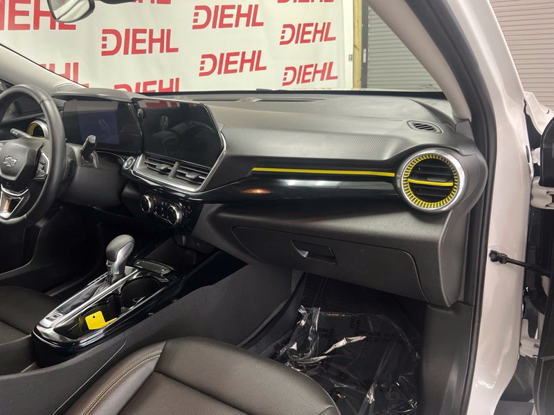 Used 2025 Chevrolet Trax ACTIV w/ Driver Confidence Package FWD image 13