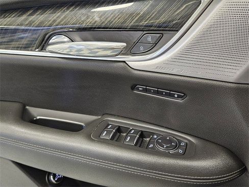 Certified 2021 Cadillac XT6 Premium Luxury image 28