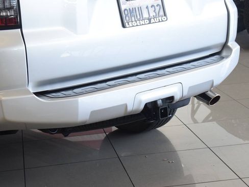 Used 2016 Toyota 4Runner SR5 Premium AWD/4WD image 12