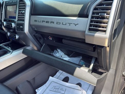 Used 2020 Ford F350 Platinum AWD/4WD image 15