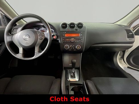 Used 2013 Nissan Altima 2.5 S FWD image 7
