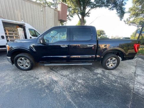 Used 2021 Ford F150 XLT w/ Equipment Group 302A High RWD image 3