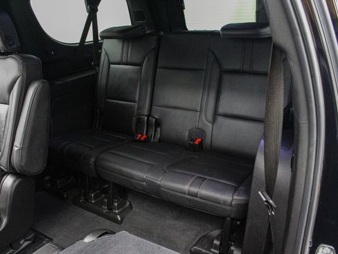 Used 2021 Chevrolet Suburban RST w/ Luxury Package AWD/4WD image 24