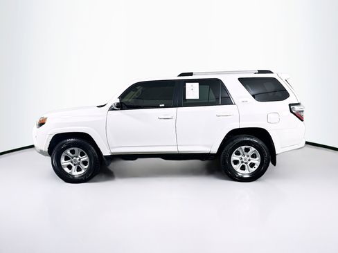 Used 2021 Toyota 4Runner SR5 image 4