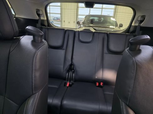 Used 2021 Subaru Ascent Touring w/ Popular Package #2A image 18