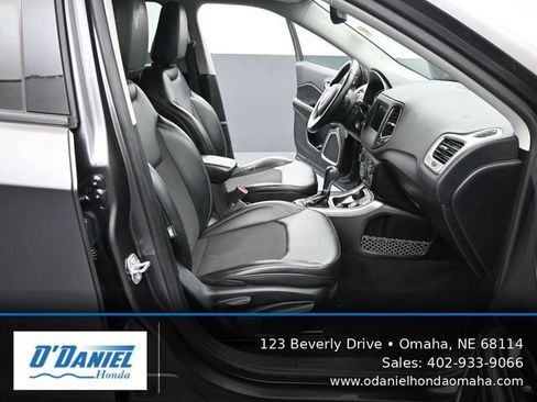 Used 2019 Jeep Compass Latitude w/ Popular Equipment Group image 39