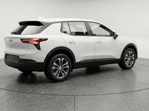 Used 2025 Chevrolet Equinox LT FWD image 9