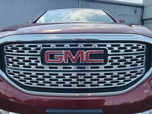 Used 2017 GMC Acadia Denali FWD image 14
