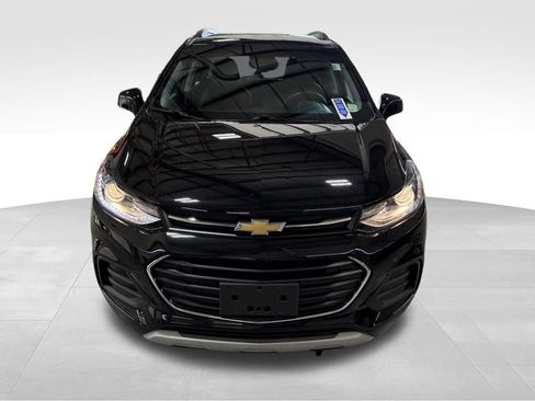 Used 2022 Chevrolet Trax LT w/ LT Convenience Package AWD/4WD image 5