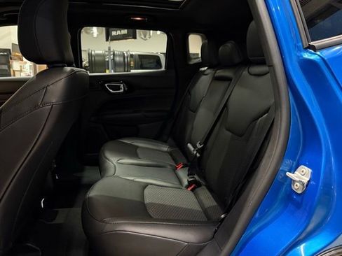 New 2025 Jeep Compass Latitude w/ Sun & Sound Group image 24