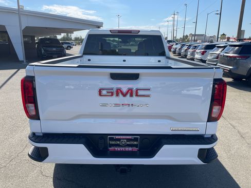 New 2026 GMC Sierra 1500 Elevation image 6