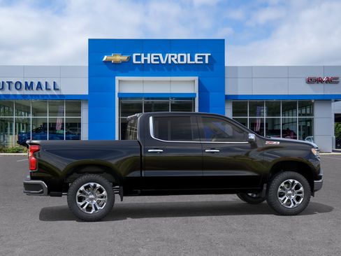 Used 2025 Chevrolet Silverado 1500 LTZ AWD/4WD image 6