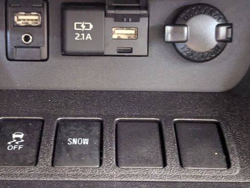 Used 2019 Toyota Highlander Limited image 29