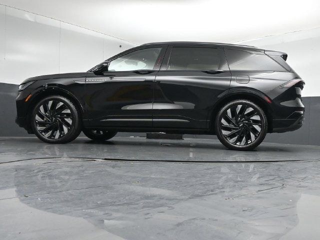 Certified 2026 Lincoln Nautilus Reserve w/ Jet Appearance Package AWD/4WD image 41