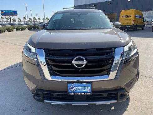 Certified 2024 Nissan Pathfinder Platinum w/ Cargo Package AWD/4WD image 2