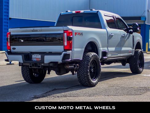 Used 2025 Ford F250 Platinum image 9