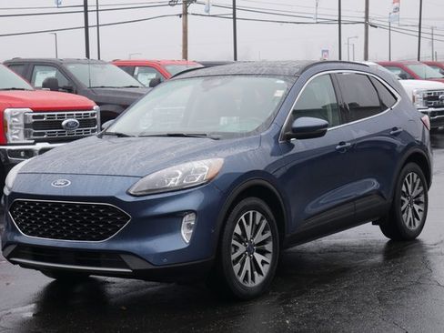 Used 2020 Ford Escape Titanium w/ Titanium Premium Package 2.0 image 7