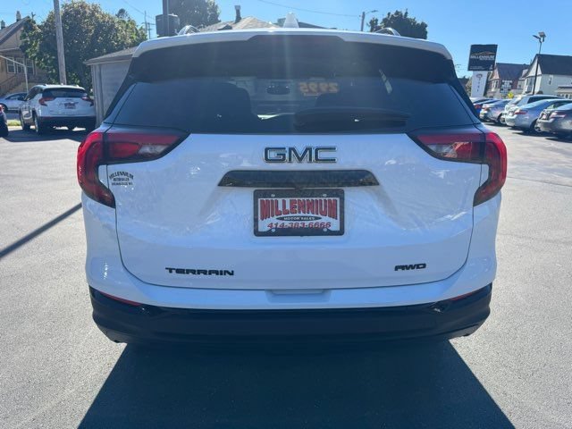 Used 2020 GMC Terrain SLE w/ Elevation Edition AWD/4WD image 5