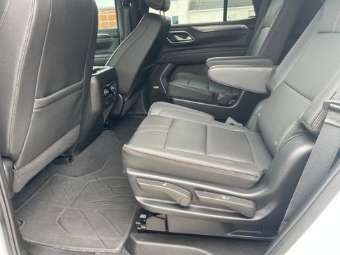 Used 2024 Chevrolet Tahoe RST w/ Luxury Package AWD/4WD image 9
