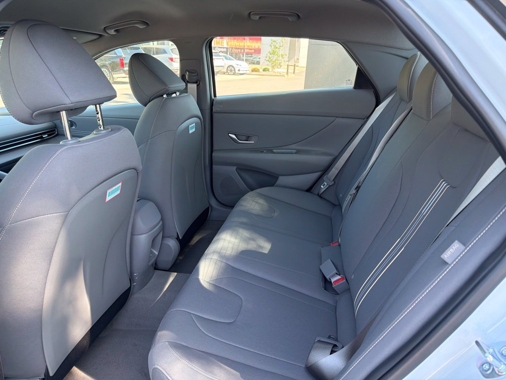 New 2025 Hyundai Elantra SEL FWD image 11