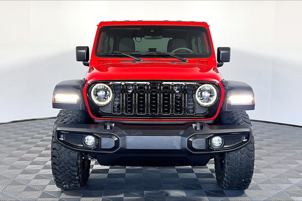 Used 2024 Jeep Wrangler Unlimited Sport AWD/4WD image 3