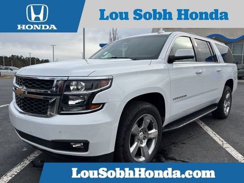 Used 2017 Chevrolet Suburban LT image 1