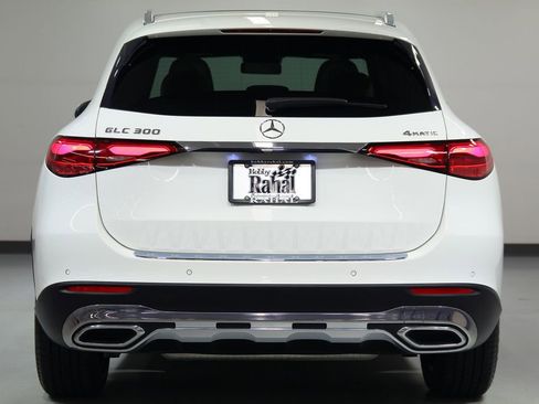 Certified 2023 Mercedes-Benz GLC 300 4MATIC image 2