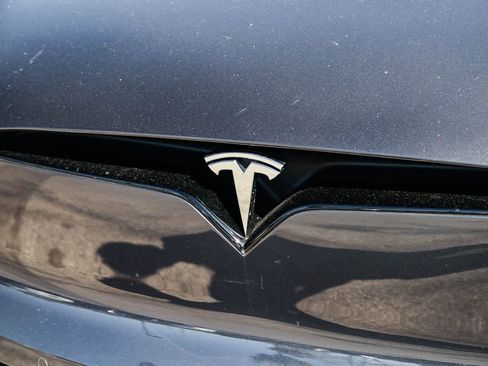 Used 2023 Tesla Model X AWD/4WD image 11