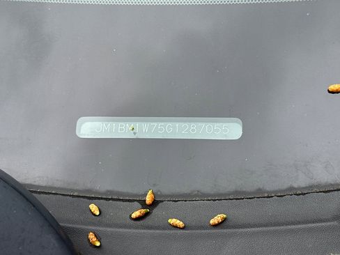 Used 2016 MAZDA MAZDA3 i Touring w/ Popular Equipment Package image 3