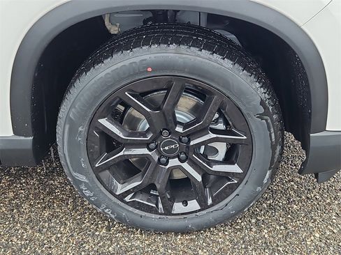 New 2025 Honda Pilot Touring image 4