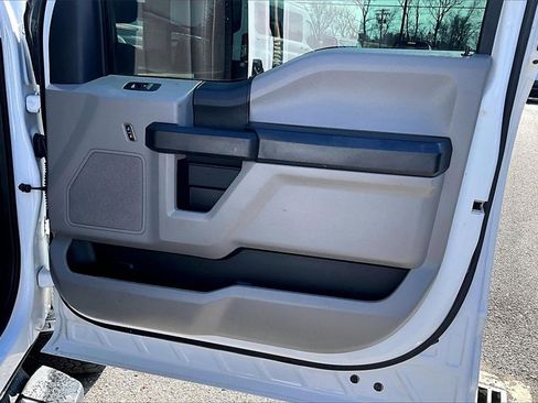 Used 2020 Ford F250 XL w/ STX Appearance Package image 19