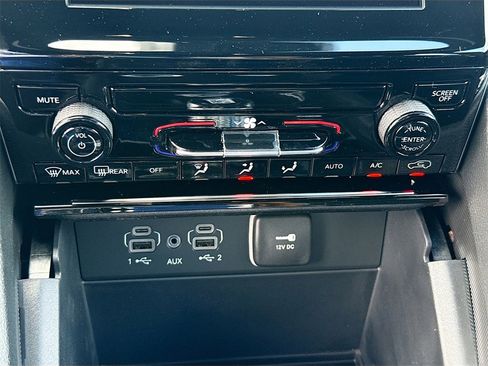 New 2025 Jeep Grand Cherokee Laredo X image 15