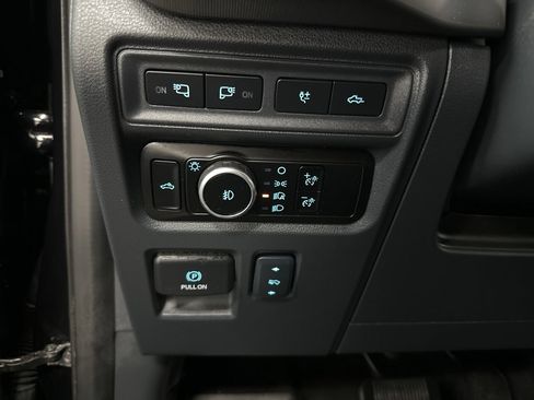 Used 2024 Ford F150 Platinum w/ FX4 Off-Road Package image 34