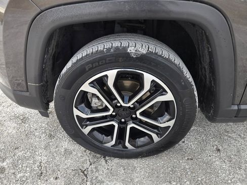 Used 2022 Jeep Compass Limited image 28