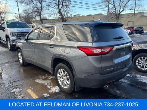 Used 2020 Chevrolet Traverse LS image 2