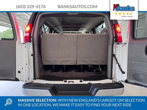 Used 2025 Chevrolet Express 3500 LT w/ LT Preferred Equipment Group RWD image 7