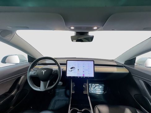 Used 2019 Tesla Model 3 Long Range image 17