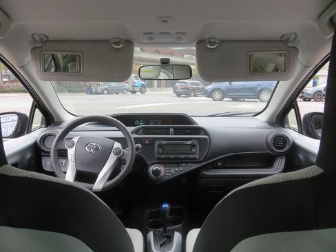 Used 2014 Toyota Prius C One FWD image 13