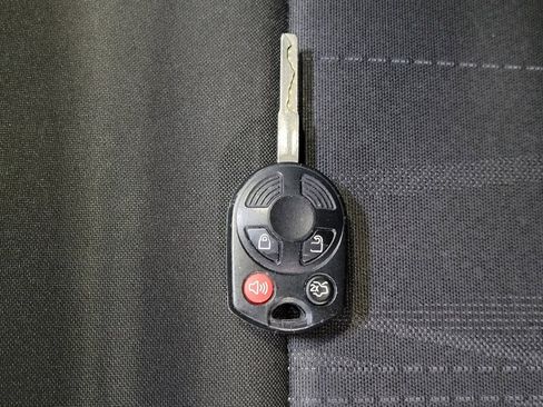 Used 2018 Ford Focus SEL image 32